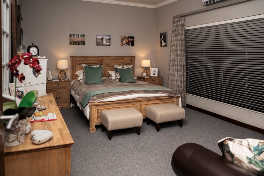 5 Bedroom Property for Sale in Xanadu Eco Park North West